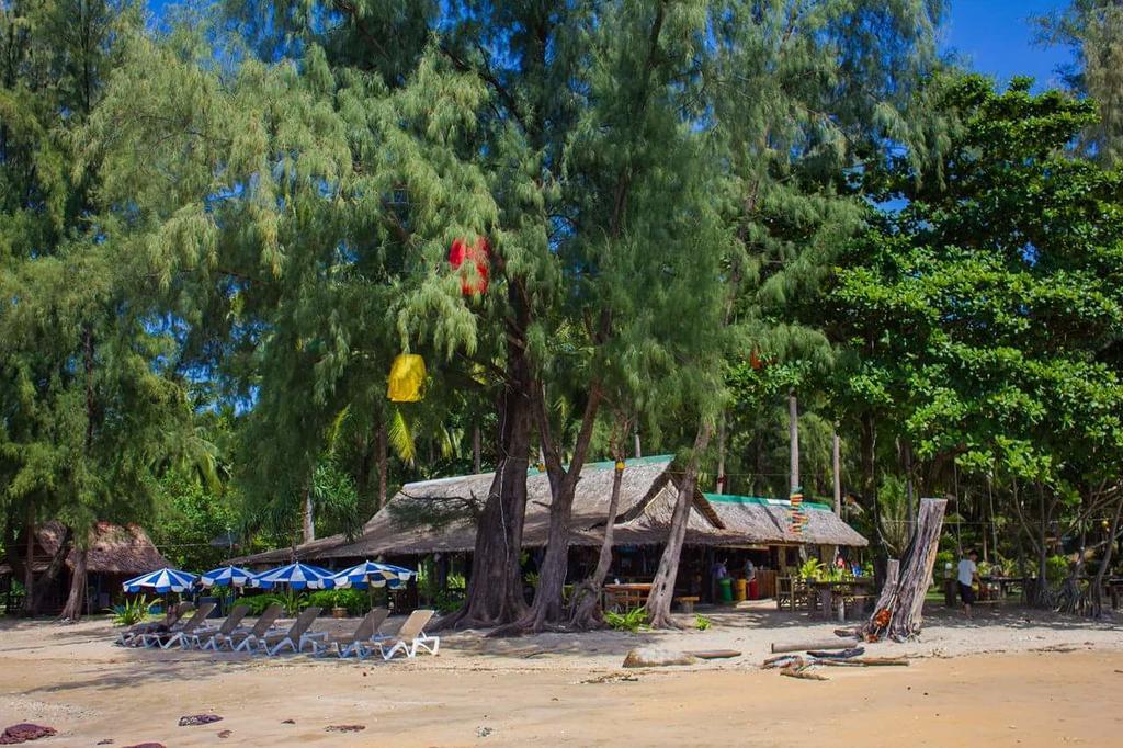 Kohjum Freedom Resort Koh Jum Exterior foto